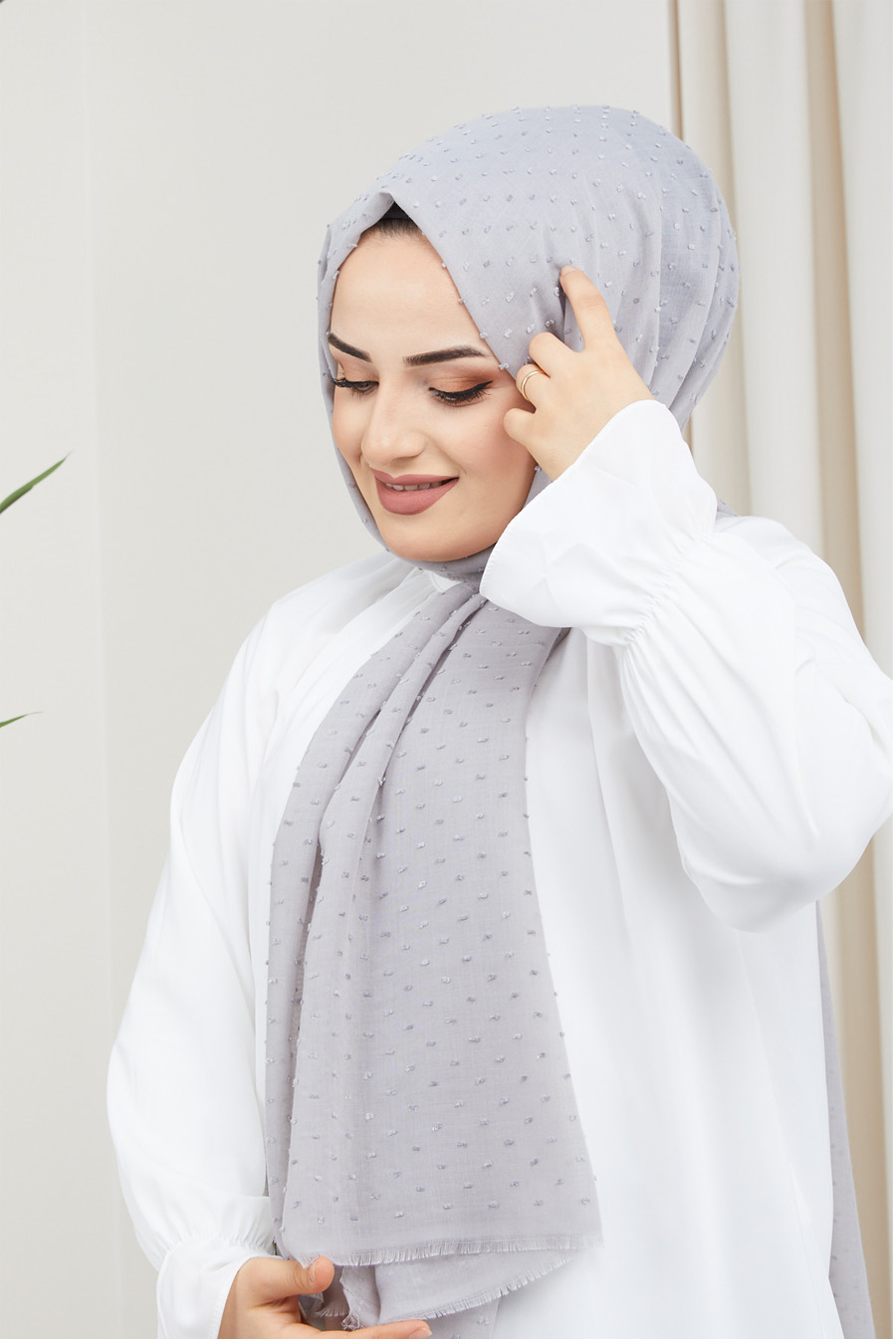 GREY -  SHAWL